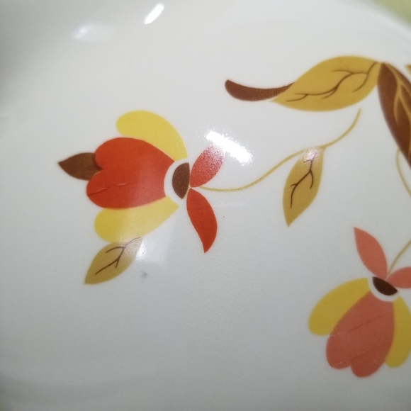 Vintage Hall’s Superior Mary Dunbar Jewel Tea Autumn Leaf Ball Pitcher - A - Picture 11 of 12